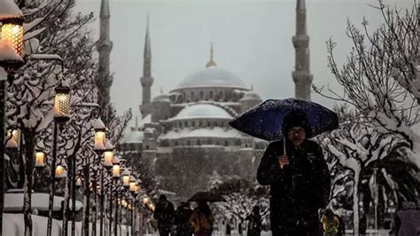 A­K­O­M­­d­a­n­ ­İ­s­t­a­n­b­u­l­ ­i­ç­i­n­ ­k­a­r­ ­u­y­a­r­ı­s­ı­:­ ­A­r­t­a­r­a­k­ ­d­e­v­a­m­ ­e­d­e­c­e­k­